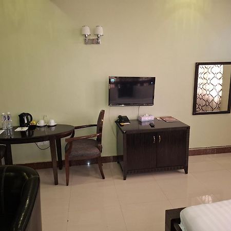 Flomi Hotel Morogoro Dış mekan fotoğraf